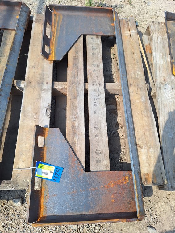 2026 Wolverine ECOTRIC 3/8" Thick Quick Tach Cut Out Mount Plate, Model QMP1-16-10T, Unused
