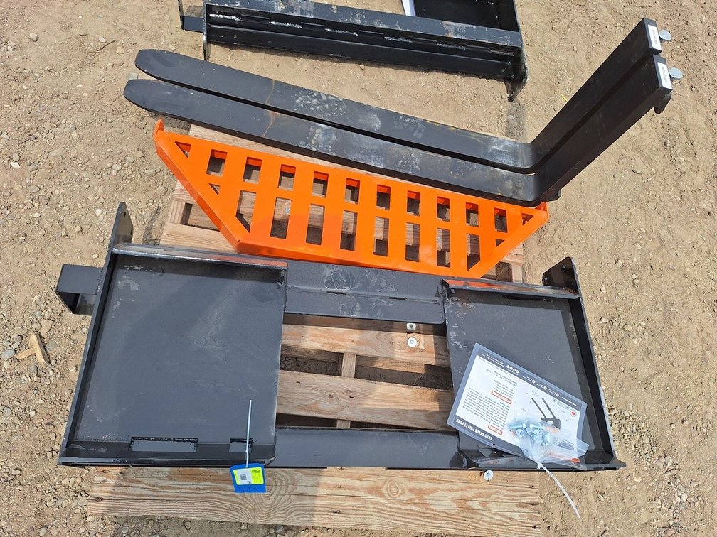 2026 Skid Steer Pallet Fork, Model FK-11-48W, Unused