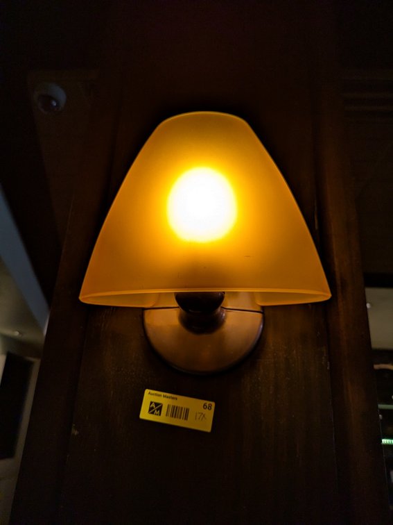 17 Wall Mount Lights, 9"H