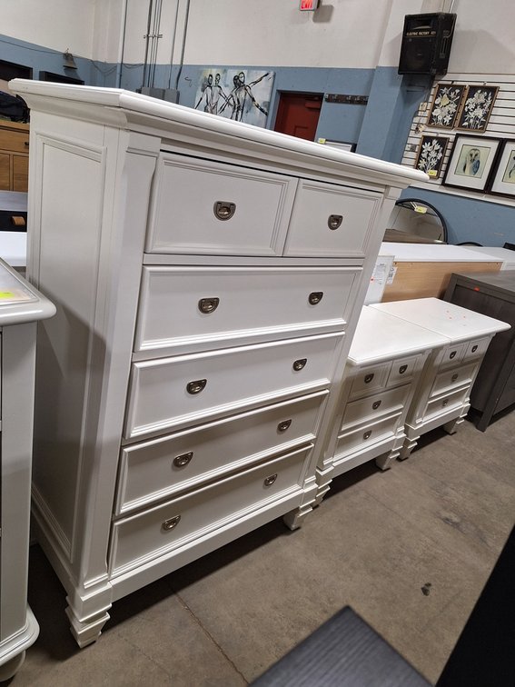 Green River Furniture 5 Drawer Dresser 36"x19"x49" and 2 - 2 Drawer Night Stands 26"x17"x26"