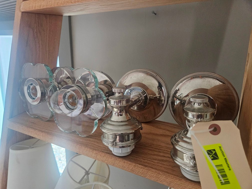 4 Assorted Wall Light Fixtures