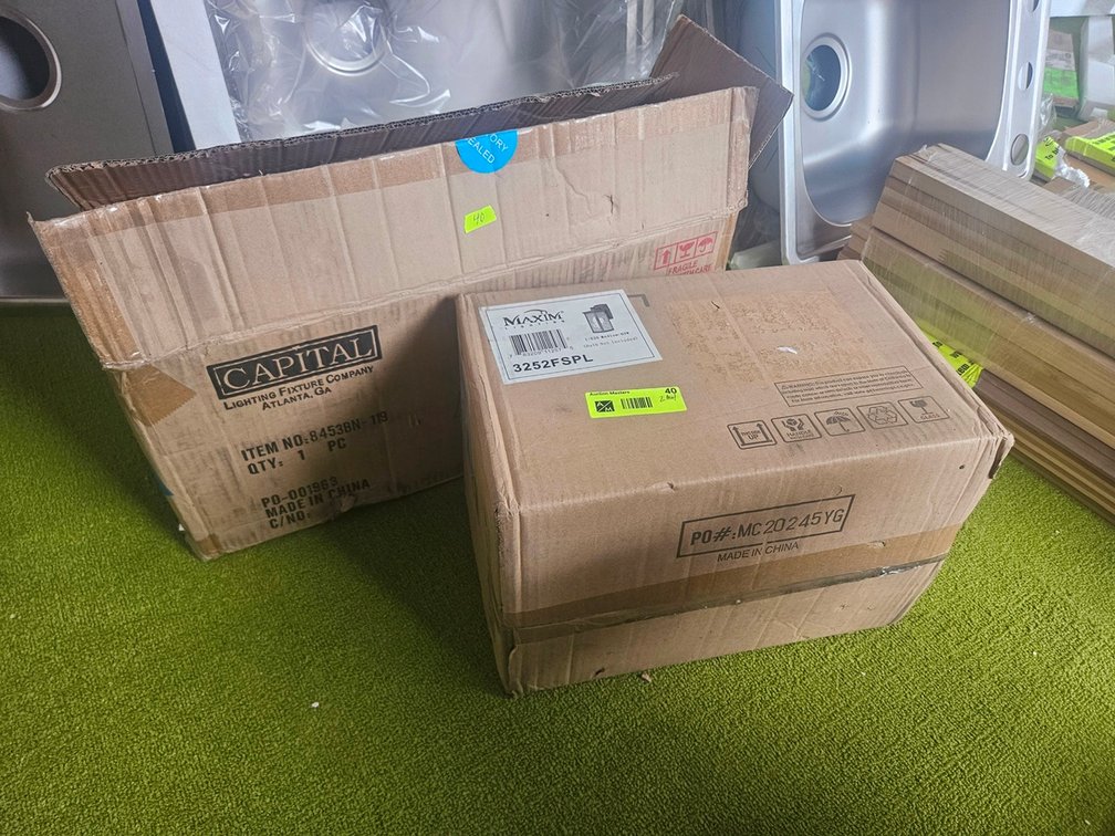 2 Assorted Light Fixtures