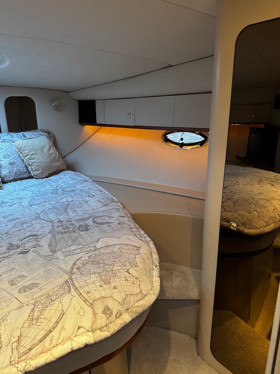 Image for 1999 Cruisers Yacht 3870 Express