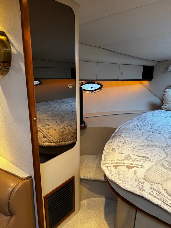 Image for 1999 Cruisers Yacht 3870 Express