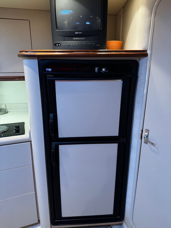 Image for 1999 Cruisers Yacht 3870 Express