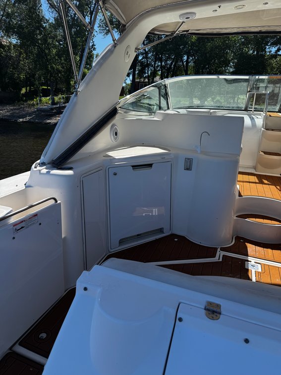 Image for 1999 Cruisers Yacht 3870 Express