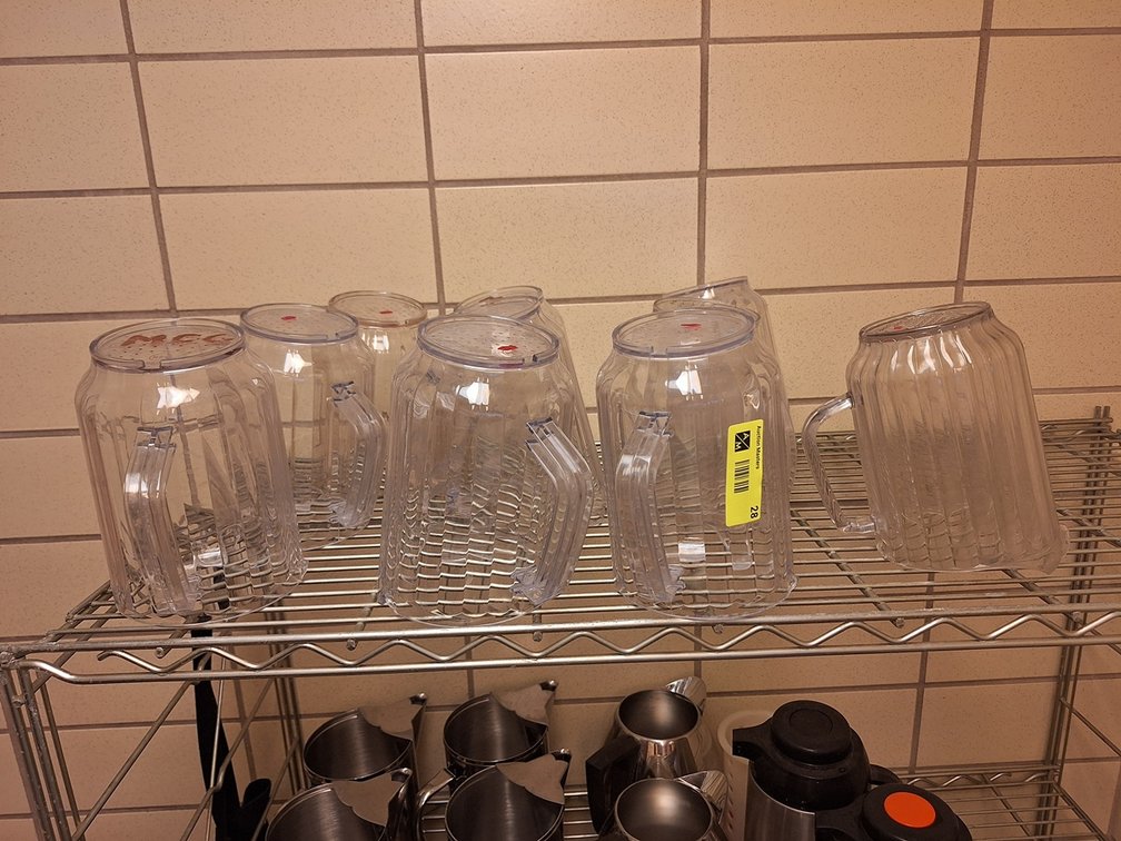 10 Poly Pitchers