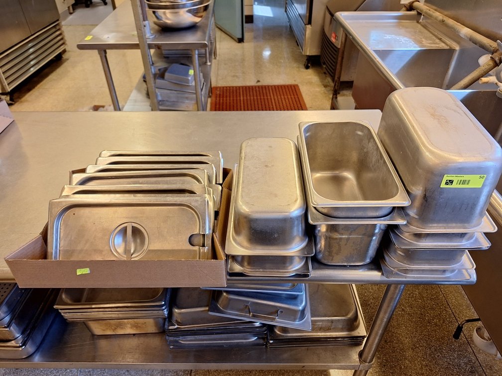 10 SS 1/3 Pans with Lids