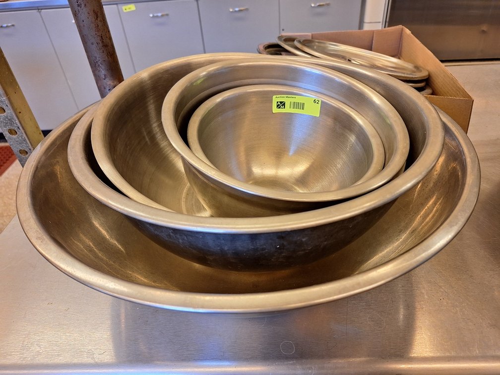4 SS Mixing Bowls