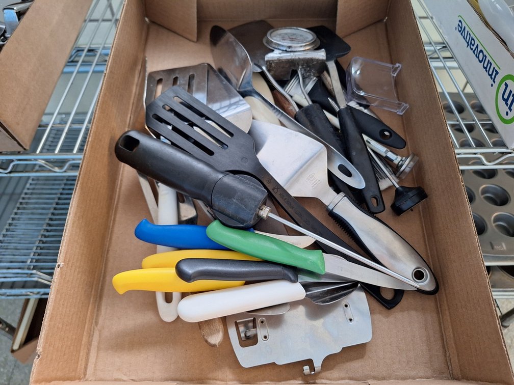 Assorted Utensils