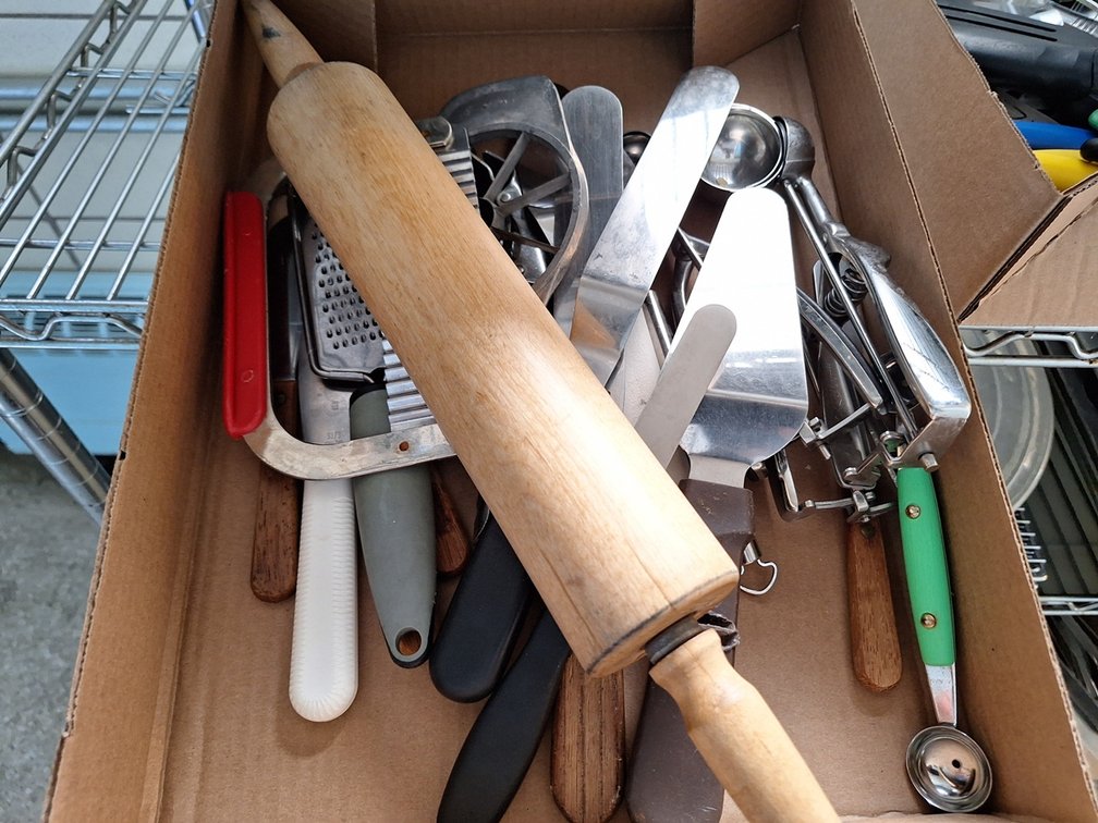 Assorted Utensils