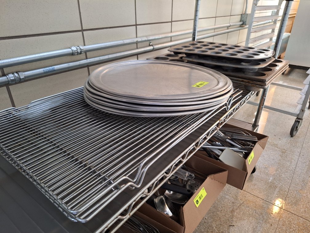 Assorted Pizza Pans, Cooking Racks and More
