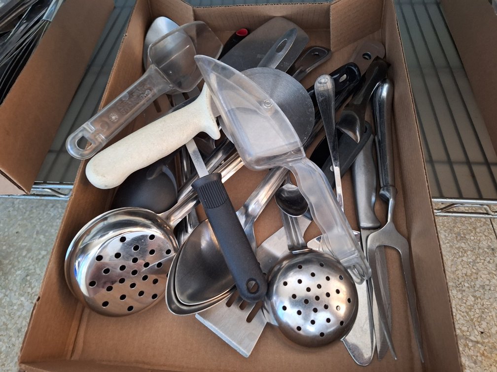 Assorted Utensils