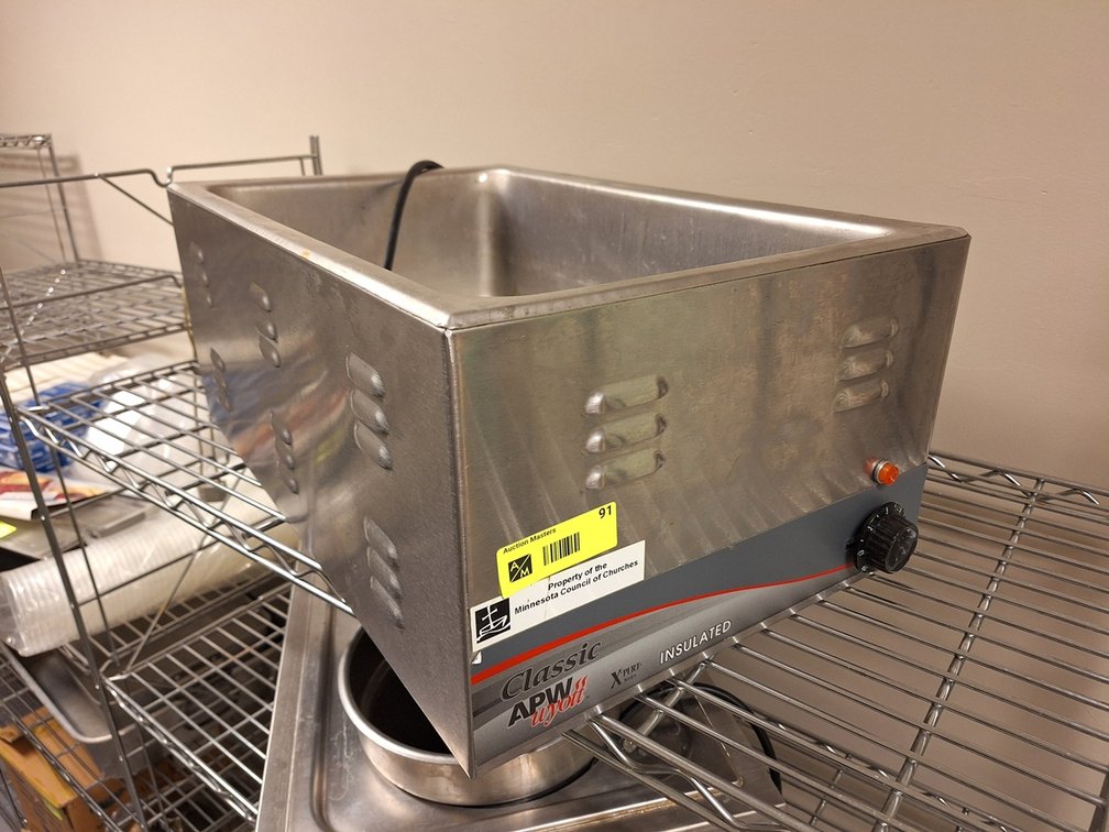 APW Wyott Classic Insulated Warmer, Model: W-3Vi