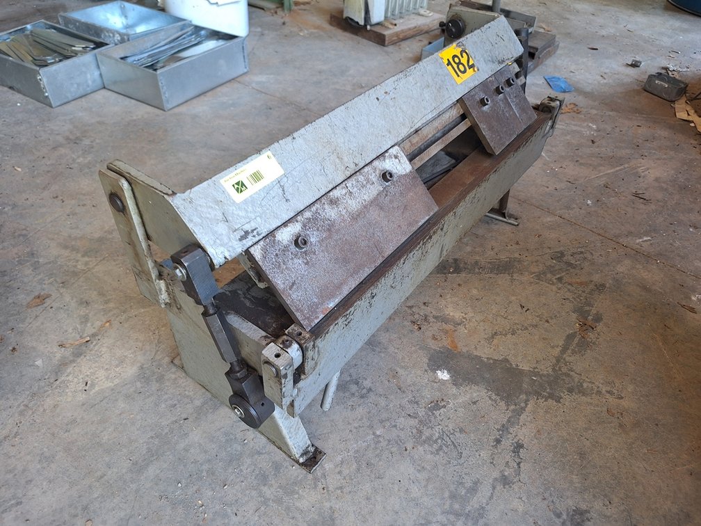 Heavy Duty Metal Bending Tool, 24"