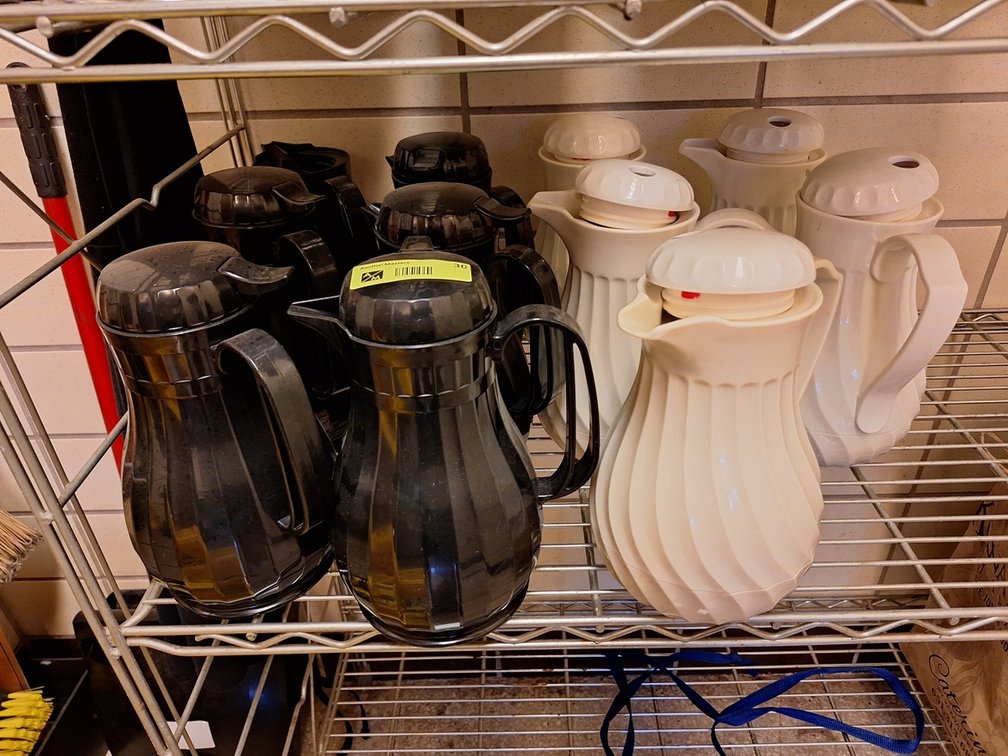 11 Poly Coffee Servers