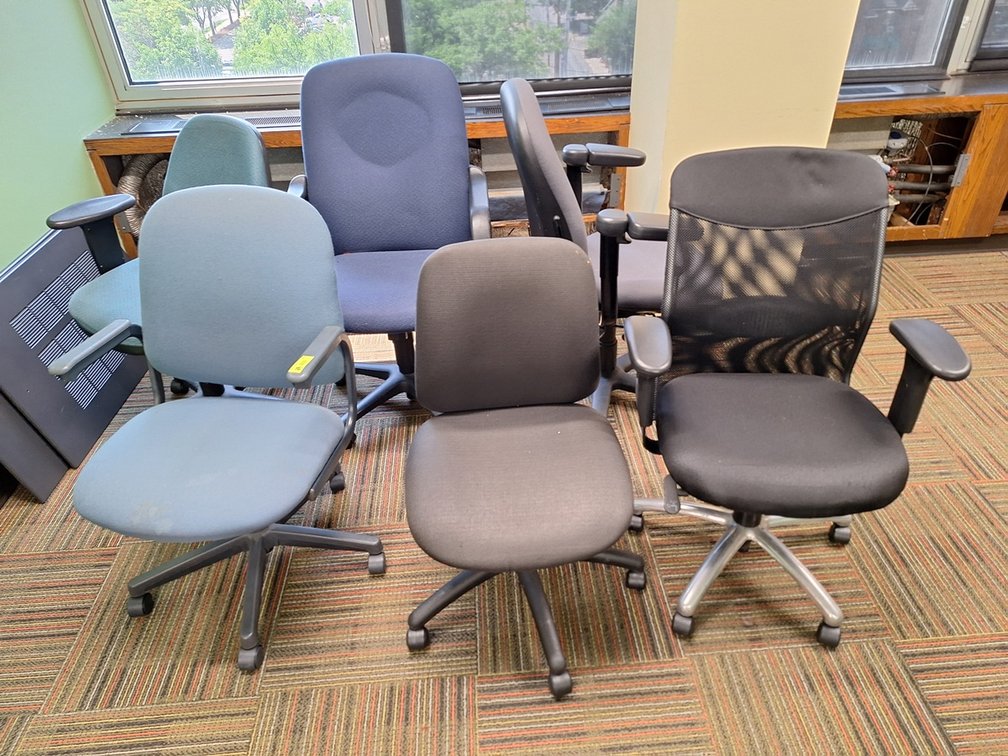6 Rolling Office Chairs