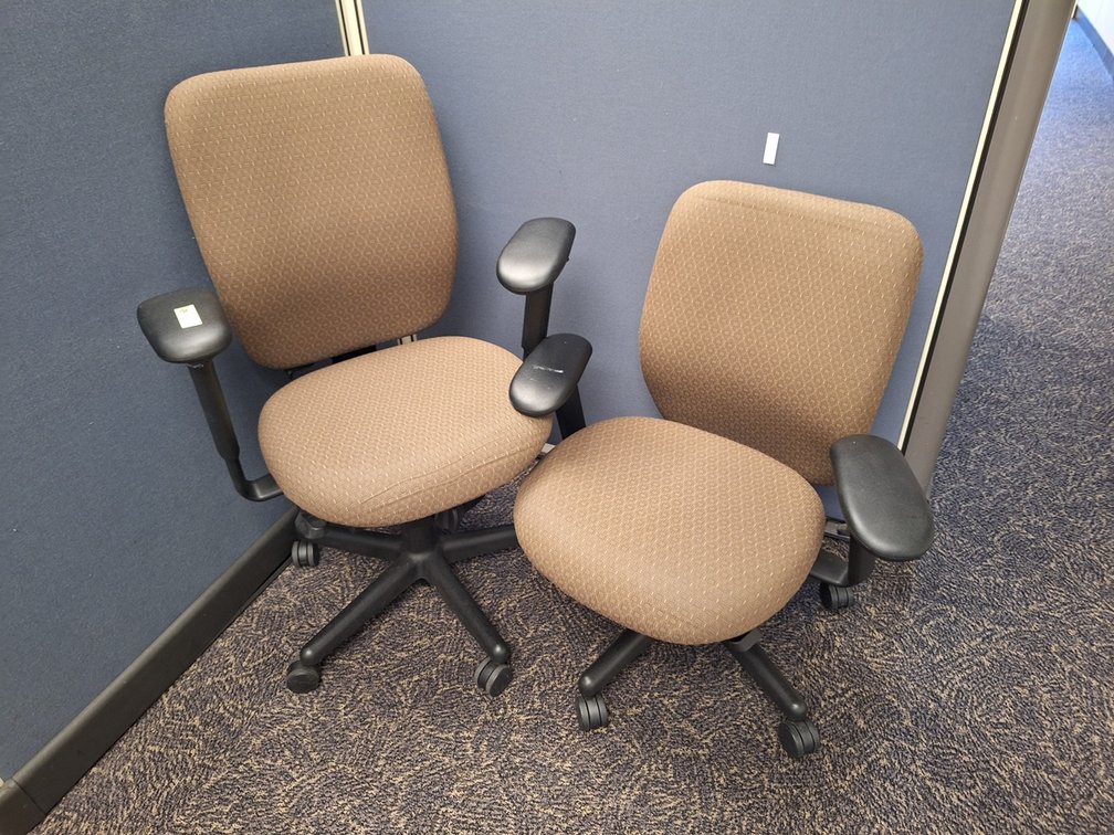 2 Rolling Office Chairs