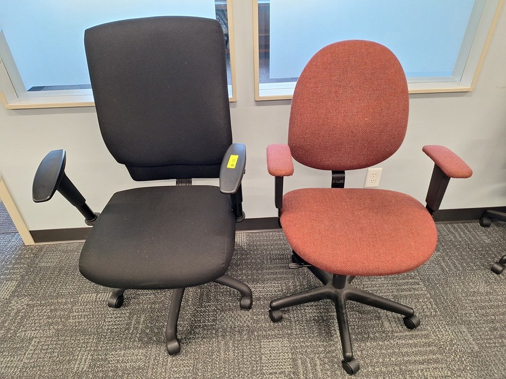 2 Rolling Office Chairs