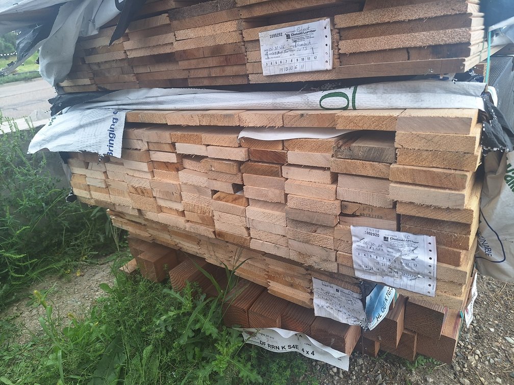 Hemlock 1"x4" Outs, Full Rough Sawn, 6' to 10' Lengths, 876 Linear Feet