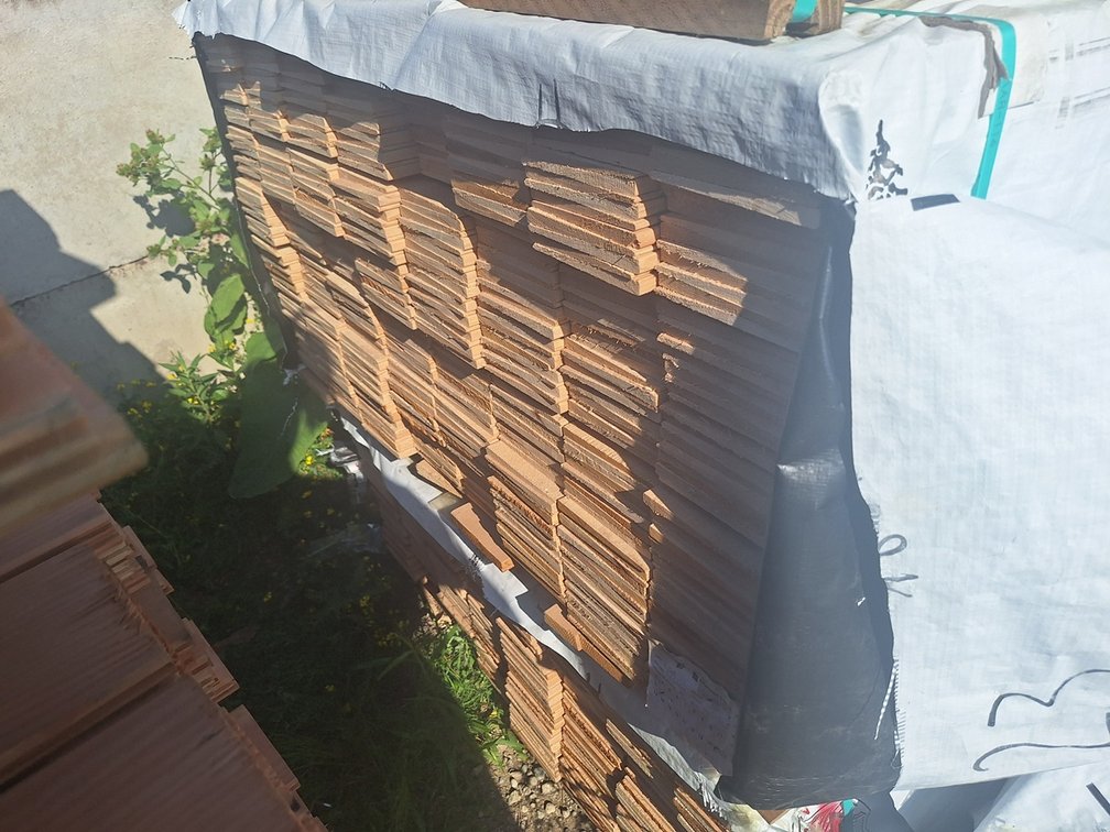 Hemlock 1"x6" C/Btr VG Bevel Siding KD, 3' to 5' Lengths, 2200 Linear Feet, 916 Sq. Ft.
