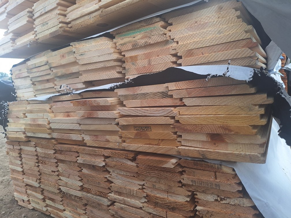Pine 1"x8" Utility, 1/8" Nickel Gap WP11, 12' Lengths, 648 Linear Feet, 378 Sq. Ft.