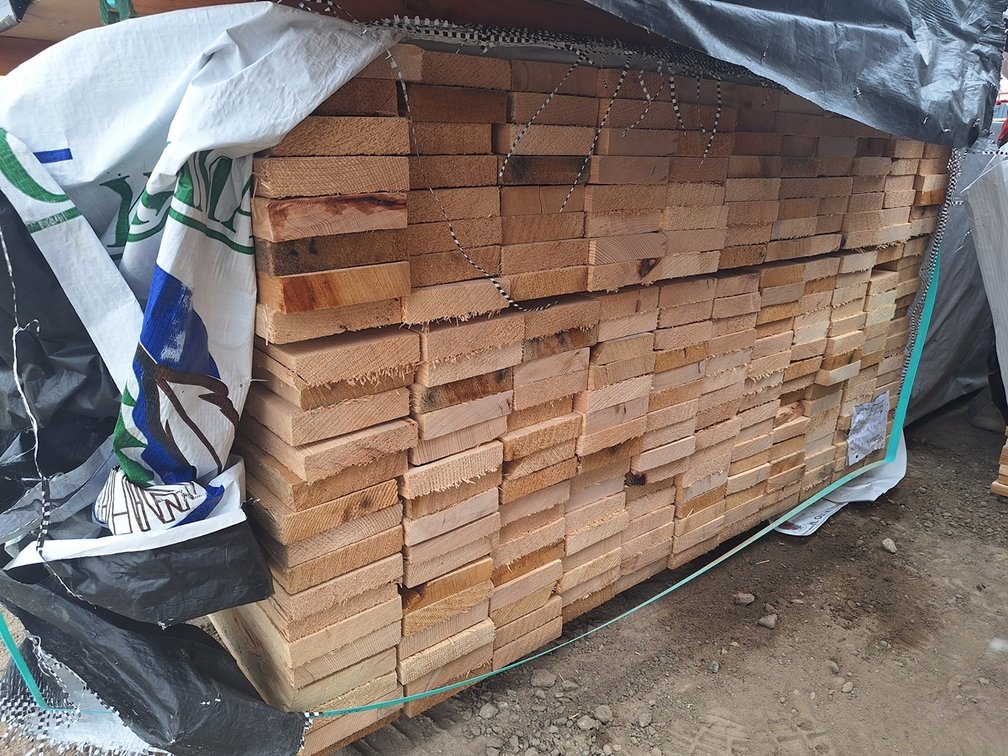 Hemlock 1"x4" Full Sawn Rough KD, 3' to 5' Lengths, 944 Linear Feet