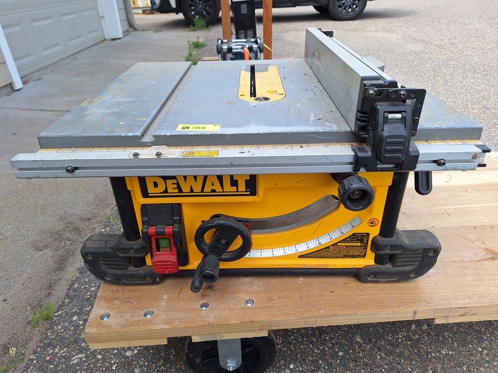 Dewalt DWE7490 10" Table Saw