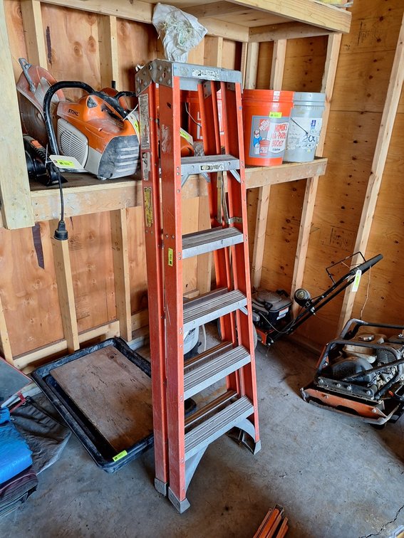 Keller K Pro Fiberglass 6' Two-Sided Step Ladder