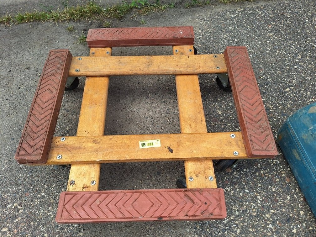 2 - 4-Wheel Carts, 18"x30"
