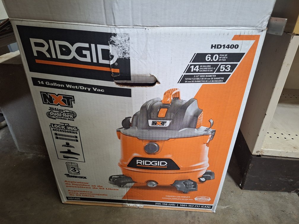 Ridgid 6HP/14 Gallon Shop Vac on Wheels with Accessories