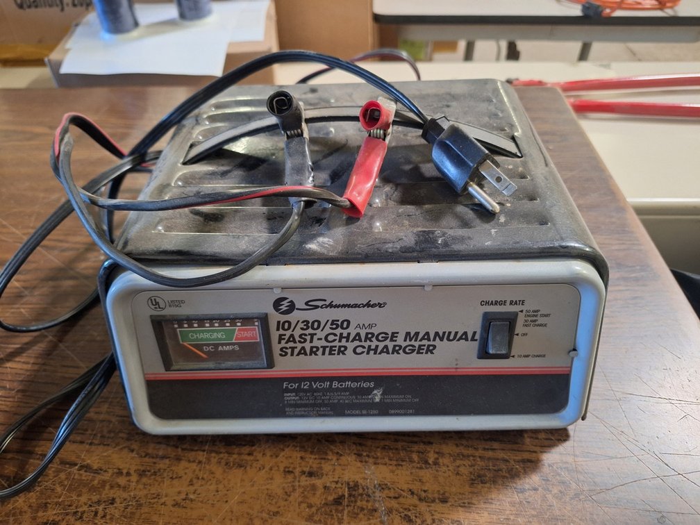 Schumacher Battery Charger/Starter