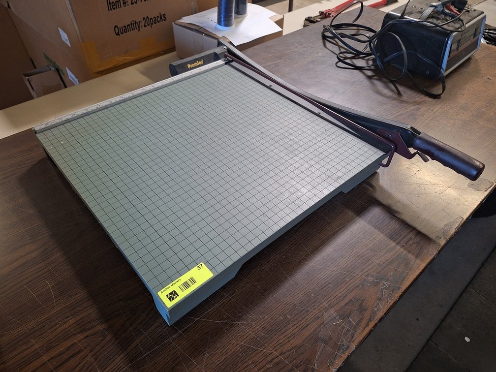 Premier Paper Cutter, 18"