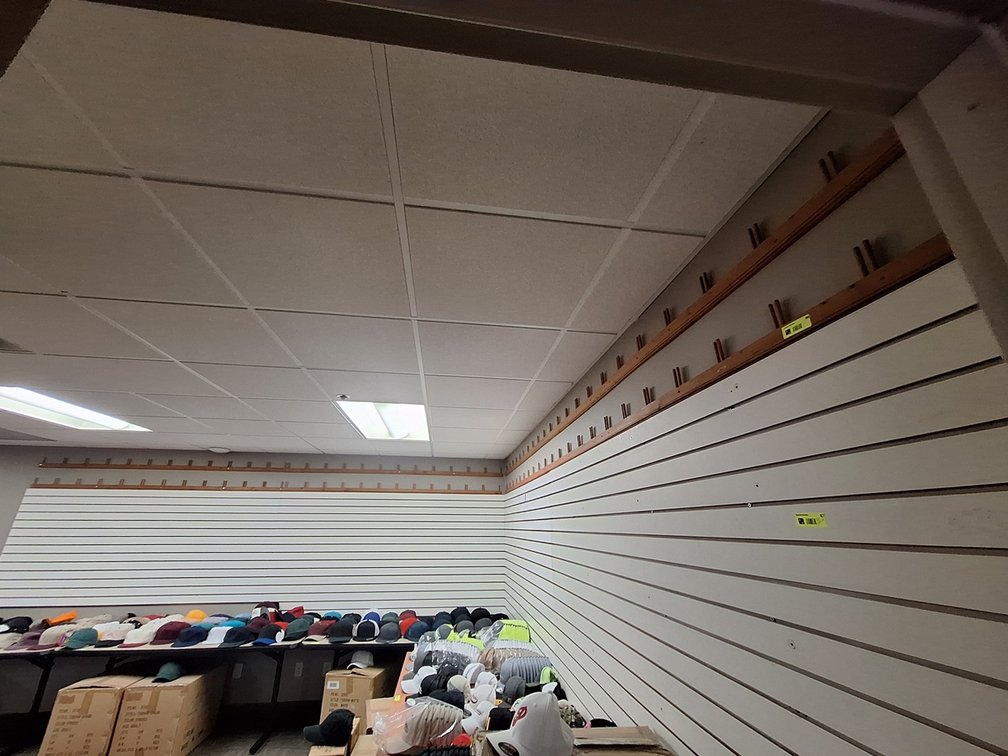 2-Tier Wood Hat Rack, Approx, 32'