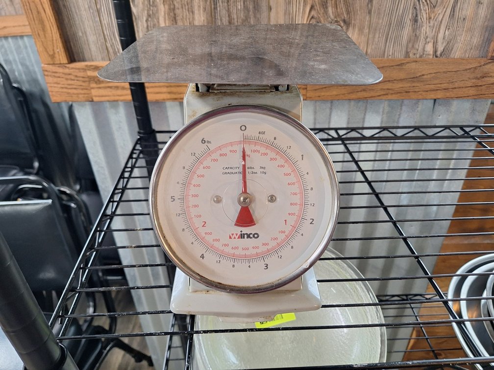 Winco Analog Kitchen Scale, 6 lb. x oz.