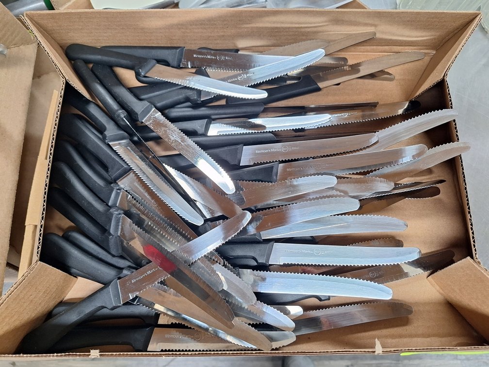 Assorted Steak Knives