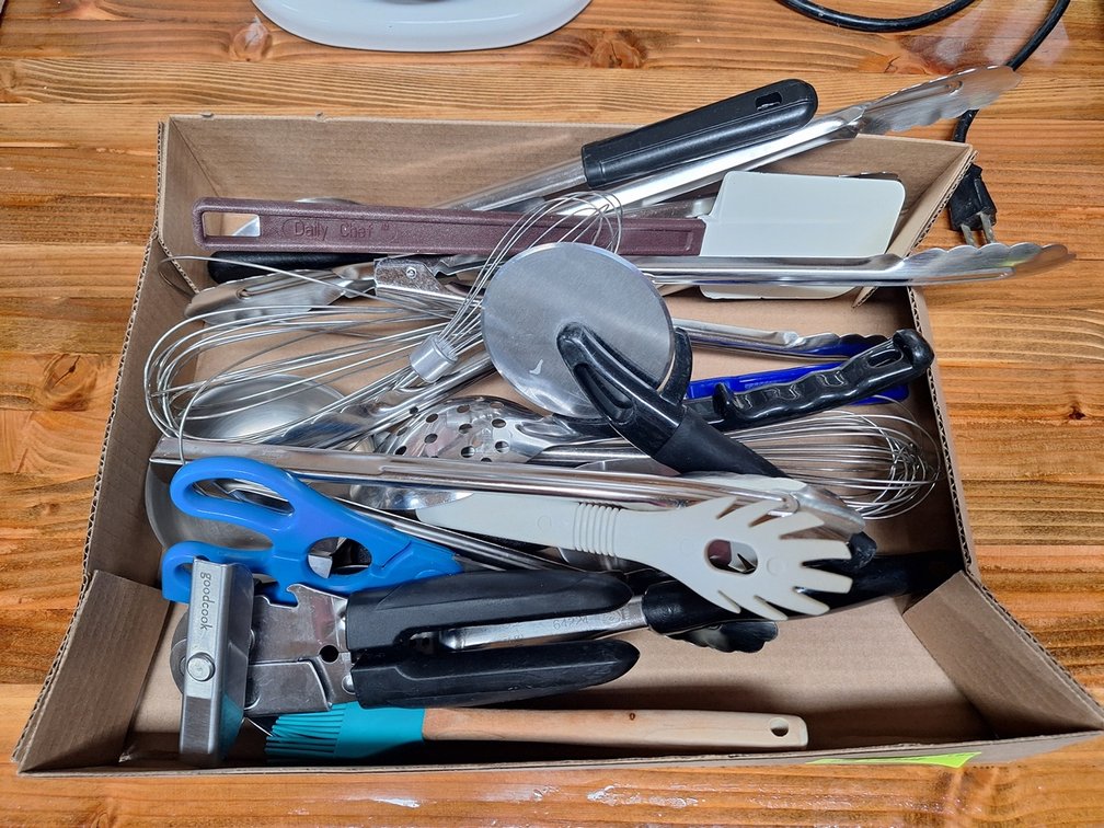 Assorted Utensils