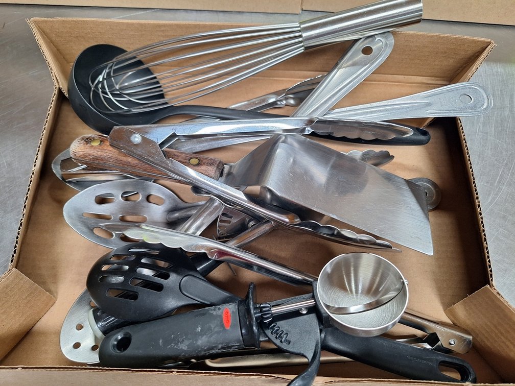 Assorted Utensils