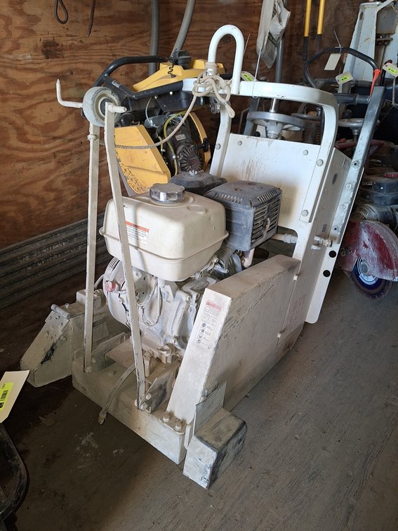 Core Cut CC 1800 Concrete Saw, Gas