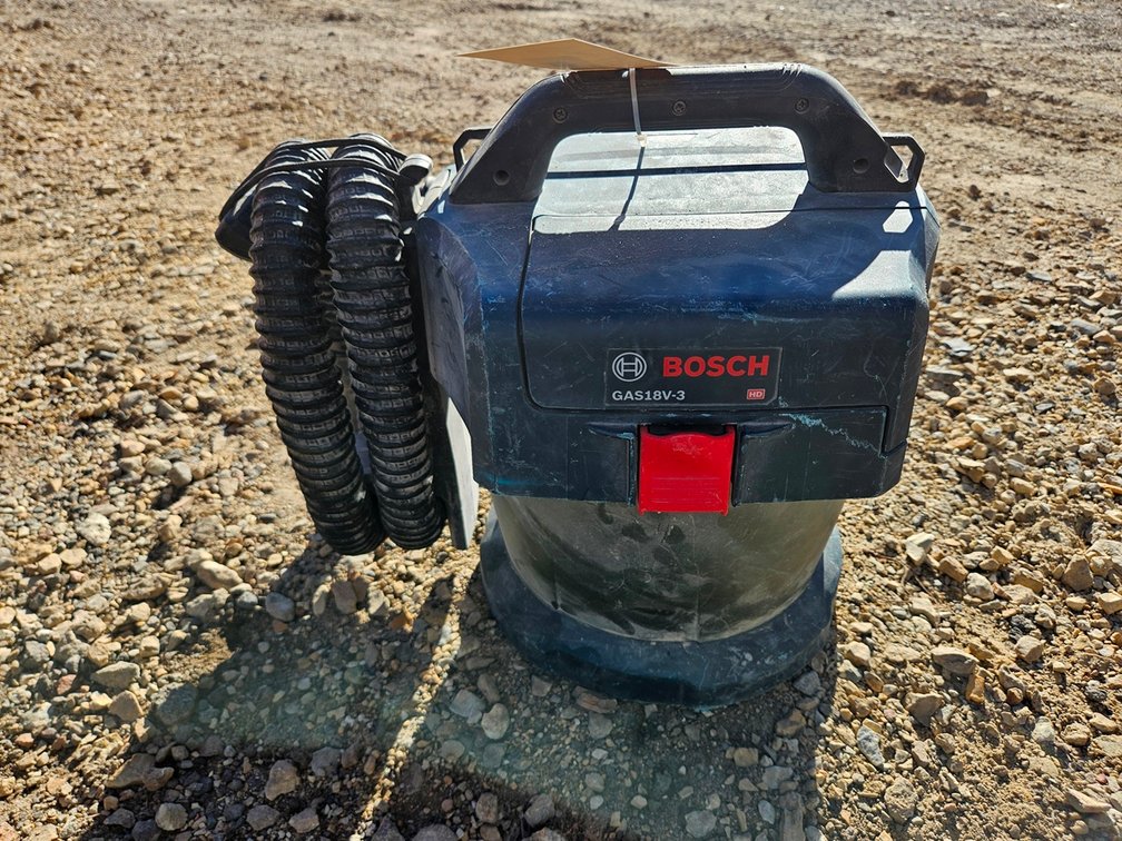 Bosch 18V Vac with Hose