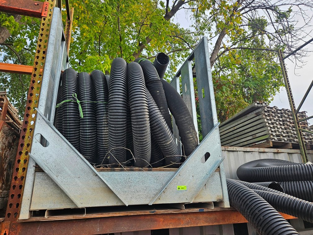 Metal Forklift Bin, Assorted Hoses