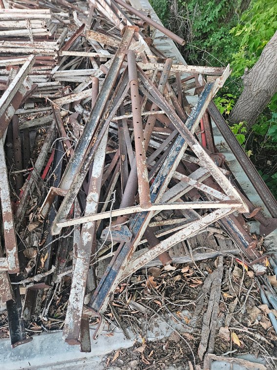 Pallet A-Frame Bracing Stands