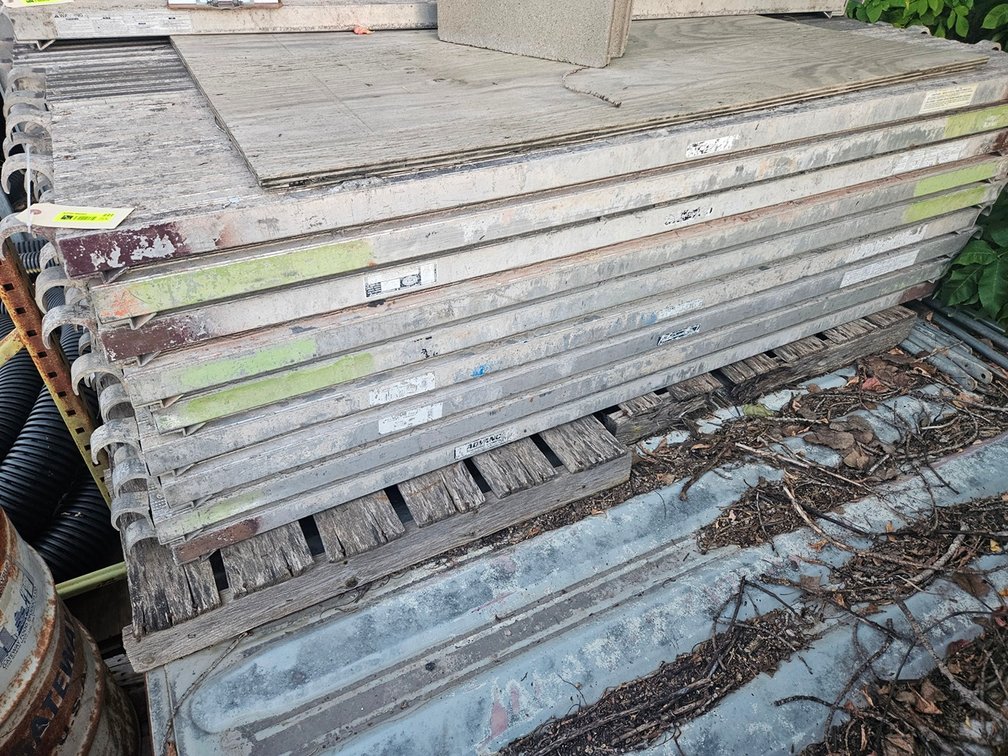 11 Aluminum Scaffolding Planks, 81"x19"
