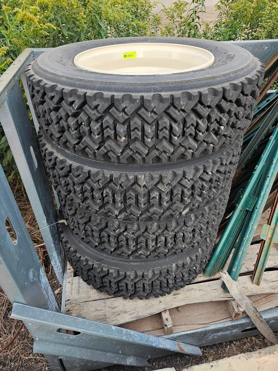 Dunlop Snow Tires for Bobcat, 245/70R/19.5
