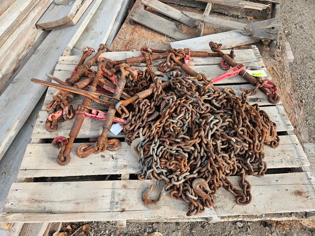 Pallet Assorted Chain Binders and Chains