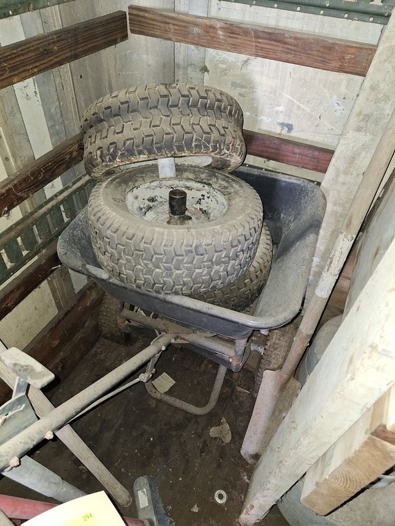 Broadcast Spreader, Assorted Tires