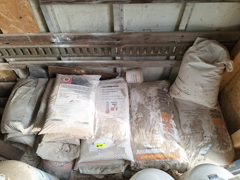 Assorted Bags De-Icer