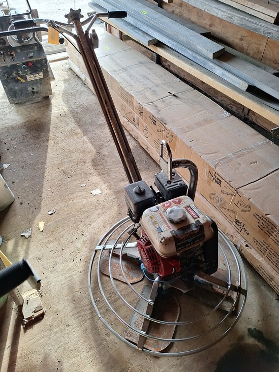 Gas 30" Power Trowel