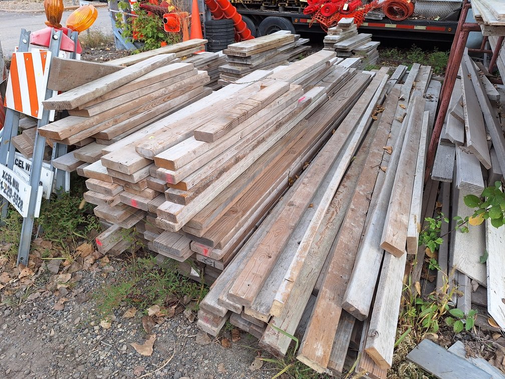 Assorted Lumber/Planks in Area