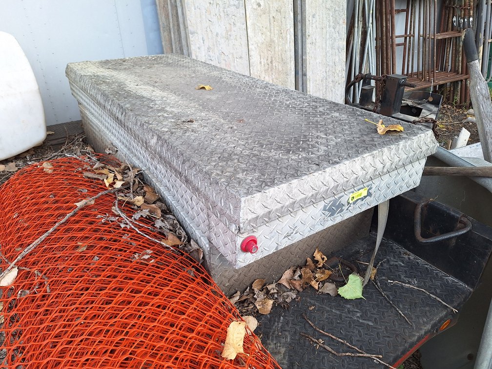 Diamond Plate Truck Box, 72"x29"x20"